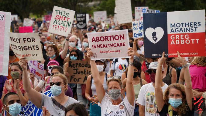 10月2日，美國多處爆發示威，抗議德州通過嚴苛的墮胎法案